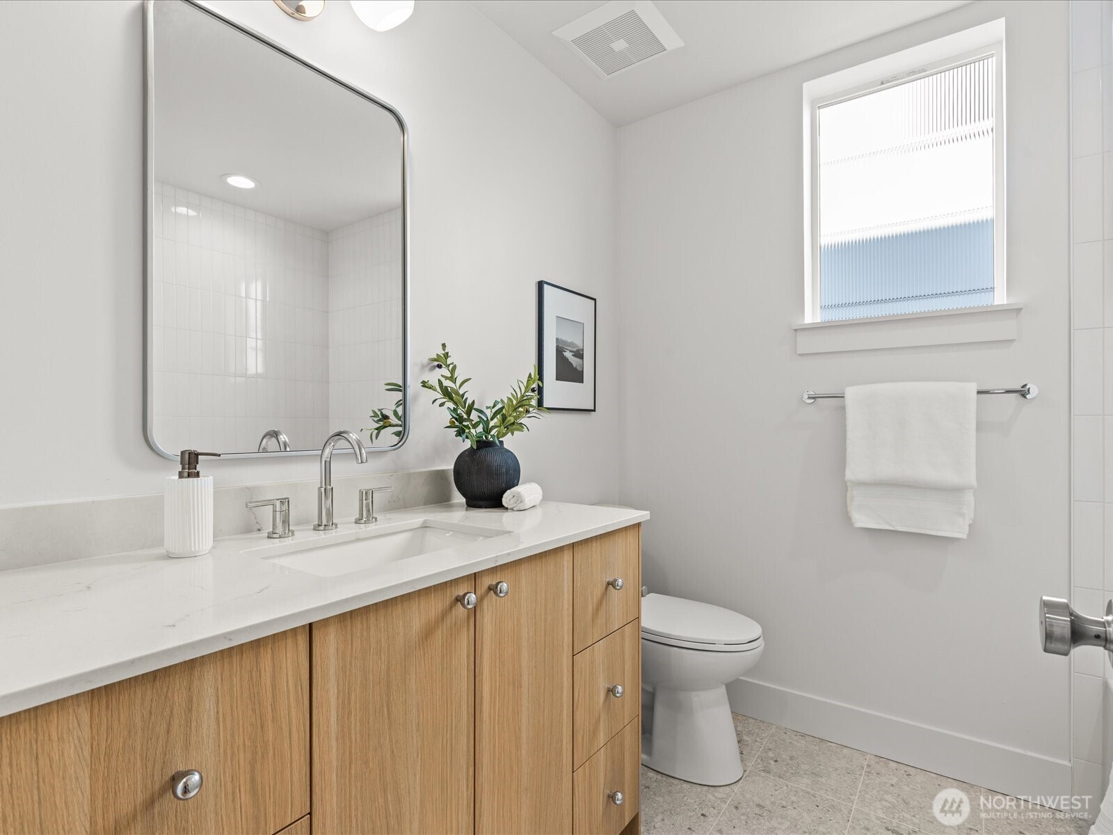 4326 Woodlawn Avenue B Property Photo 21