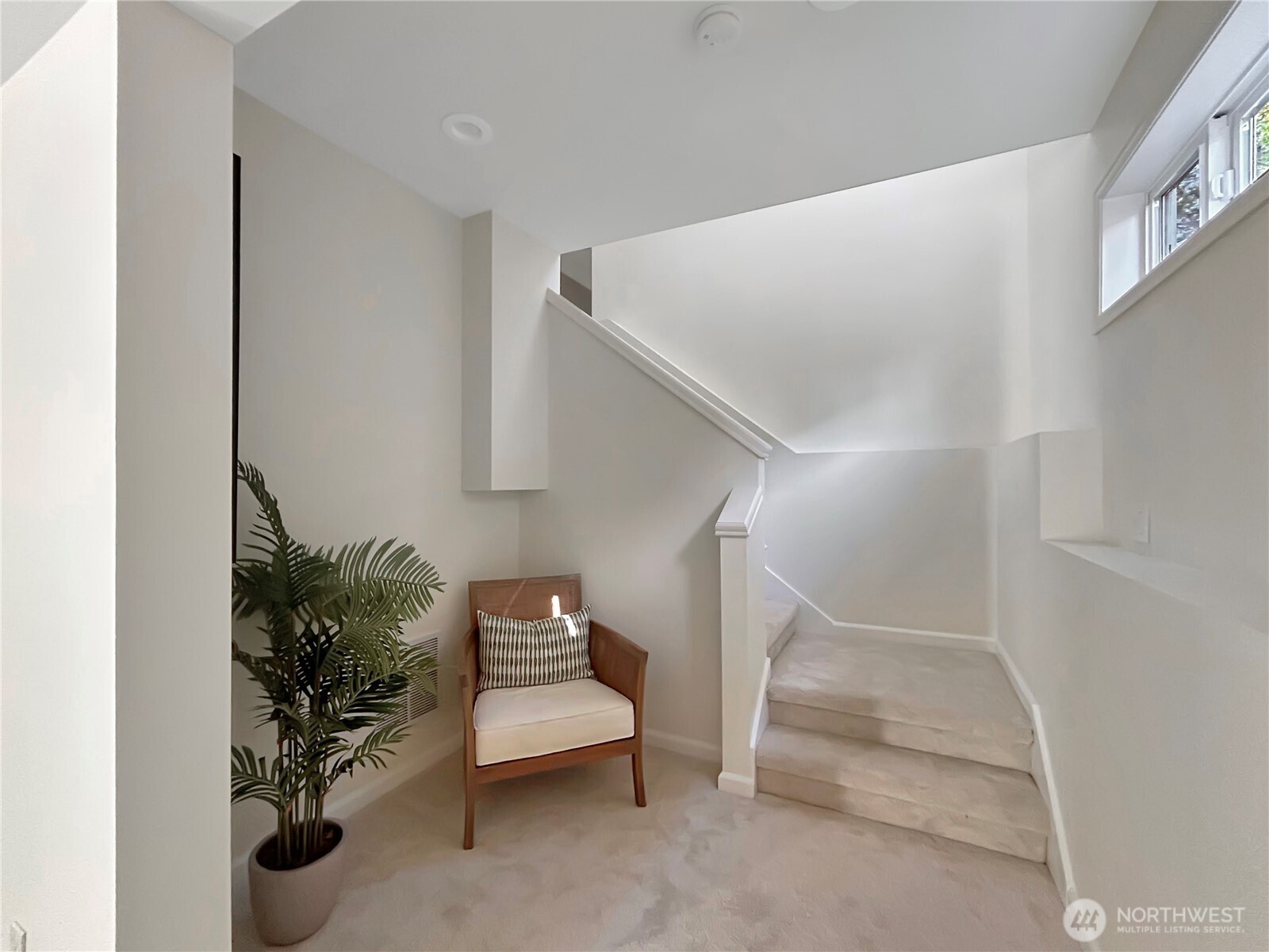 411 10th Avenue Property Photo 6