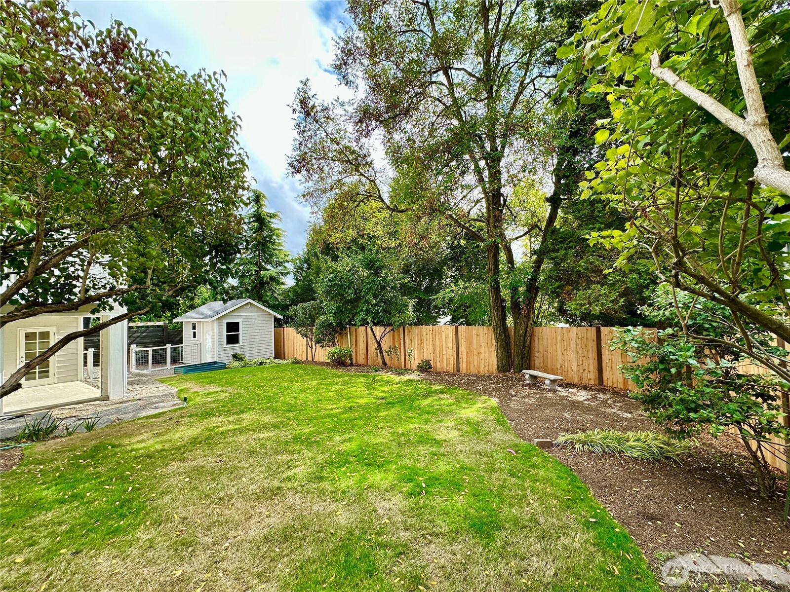 411 10th Avenue Property Photo 32