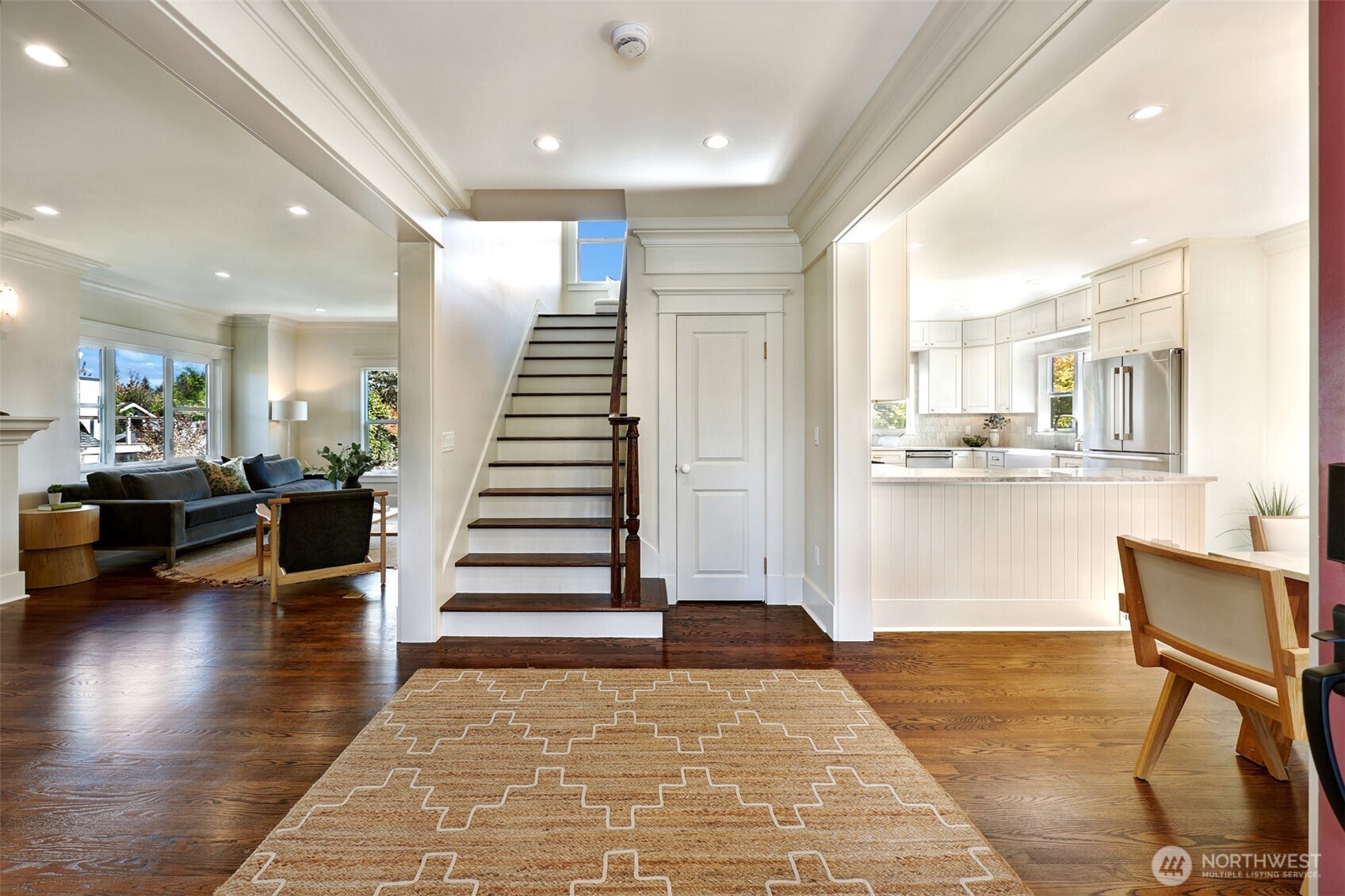 4106 Burke Avenue Property Photo 3