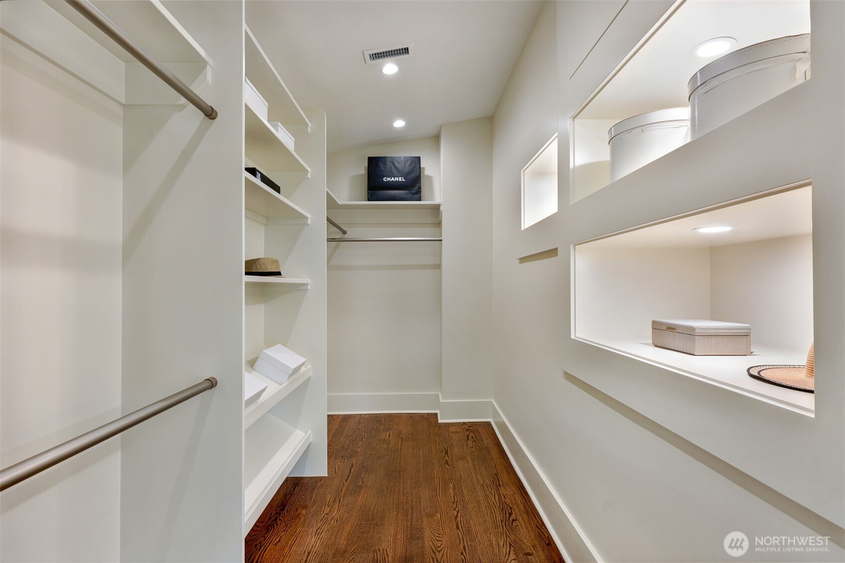 4106 Burke Avenue Property Photo 22
