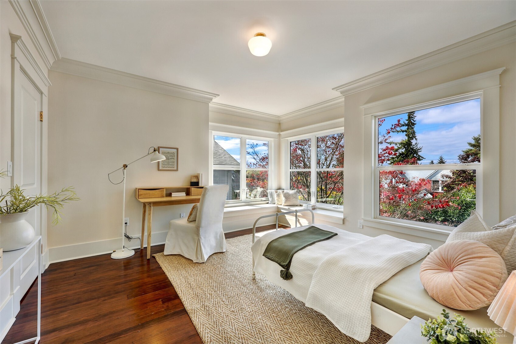 4106 Burke Avenue Property Photo 24