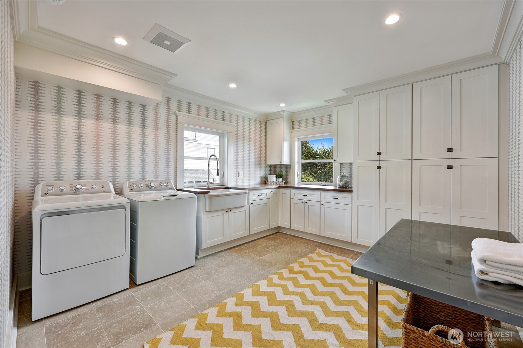 4106 Burke Avenue Property Photo 26