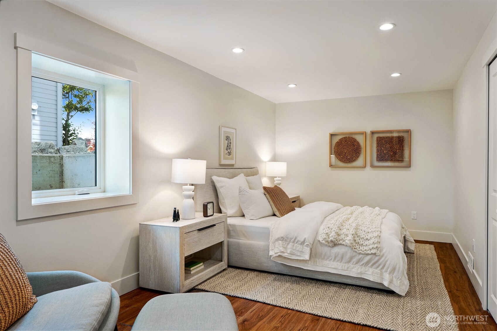 4106 Burke Avenue Property Photo 30