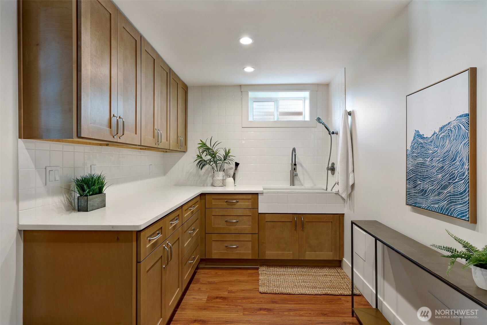 4106 Burke Avenue Property Photo 32