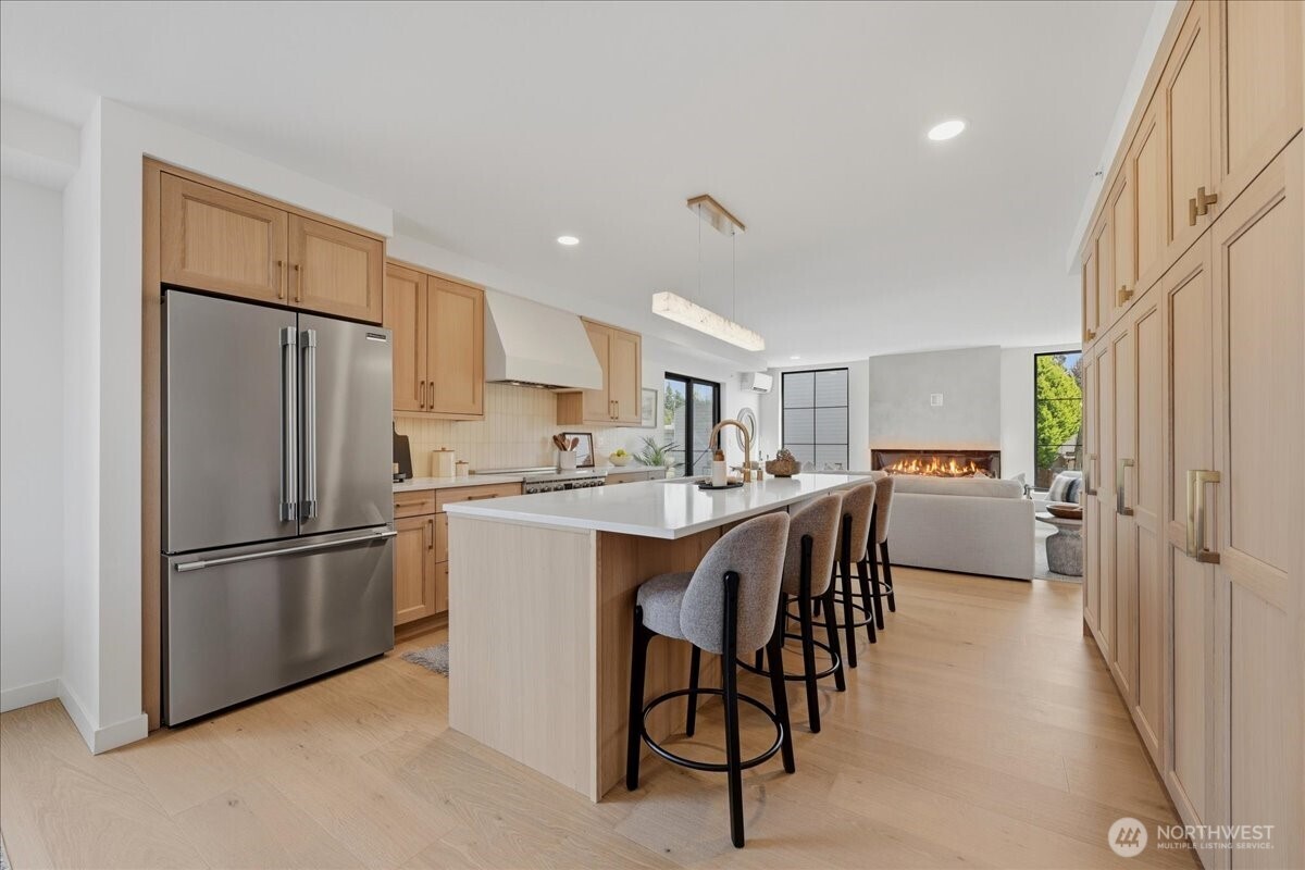 306 Daley Street Property Photo 12