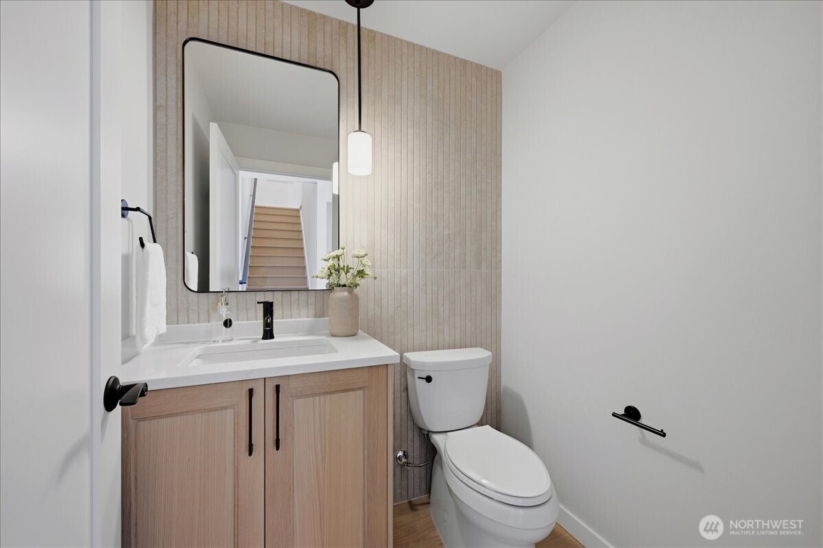 306 Daley Street Property Photo 18