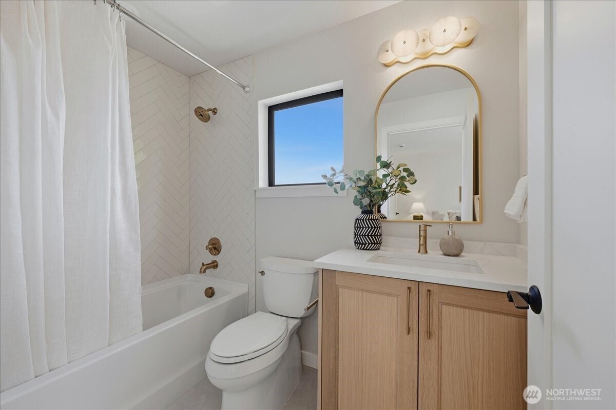 306 Daley Street Property Photo 22