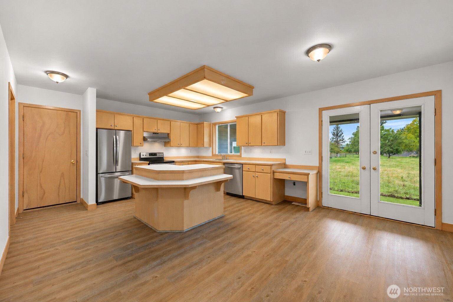 125 Greens Lane Property Photo 13