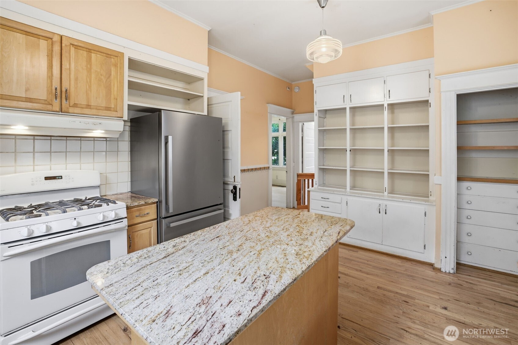 6238 Woodlawn Avenue Property Photo 13
