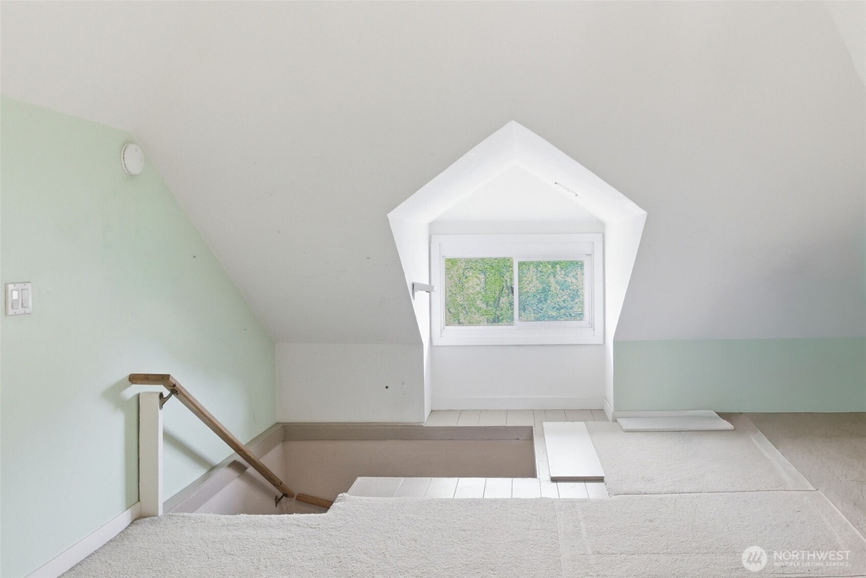 6238 Woodlawn Avenue Property Photo 24