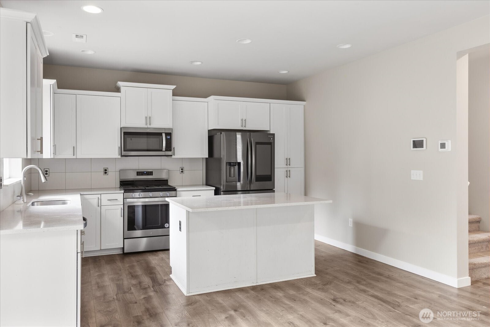 10510 35th Street Property Photo 10