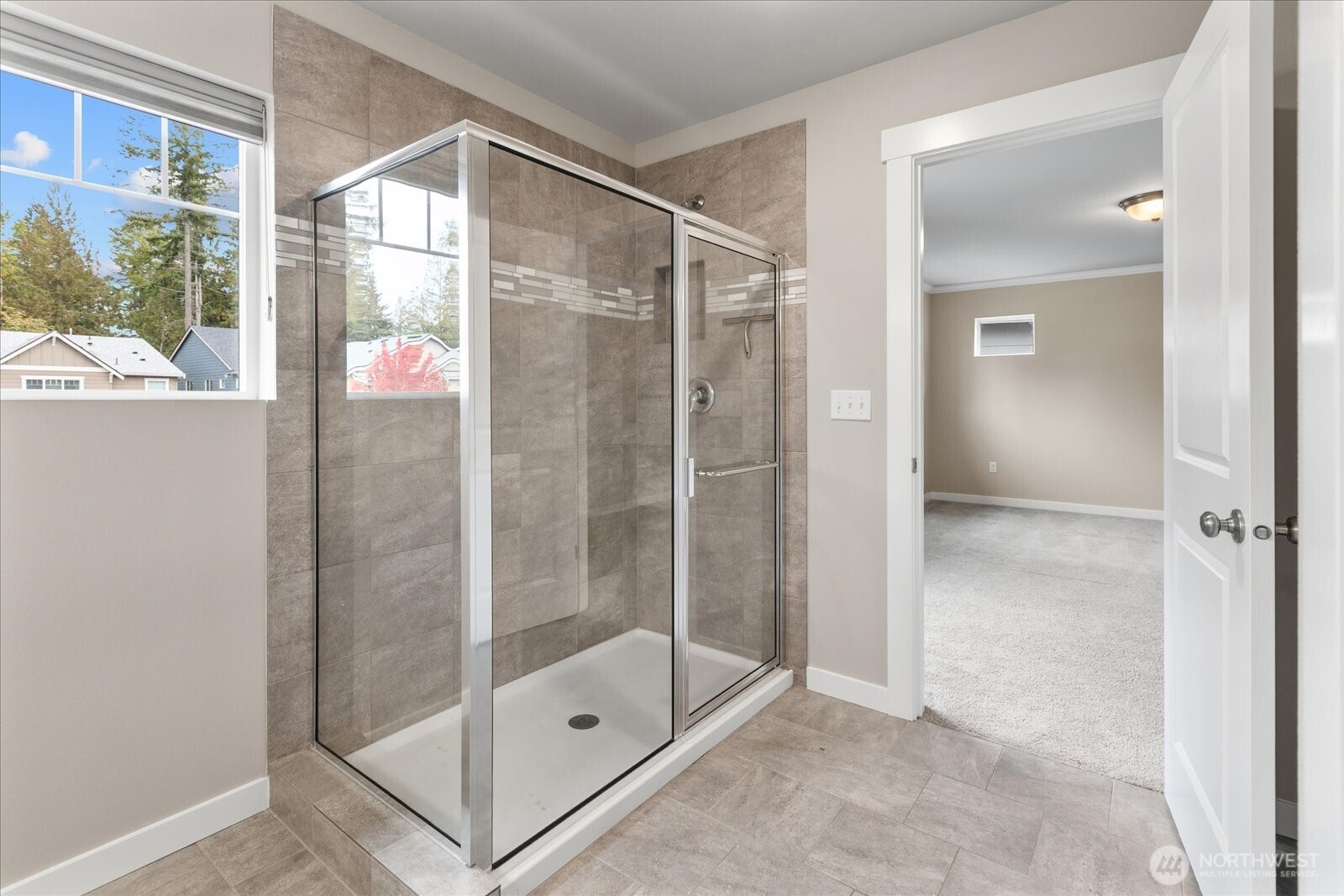 10510 35th Street Property Photo 16