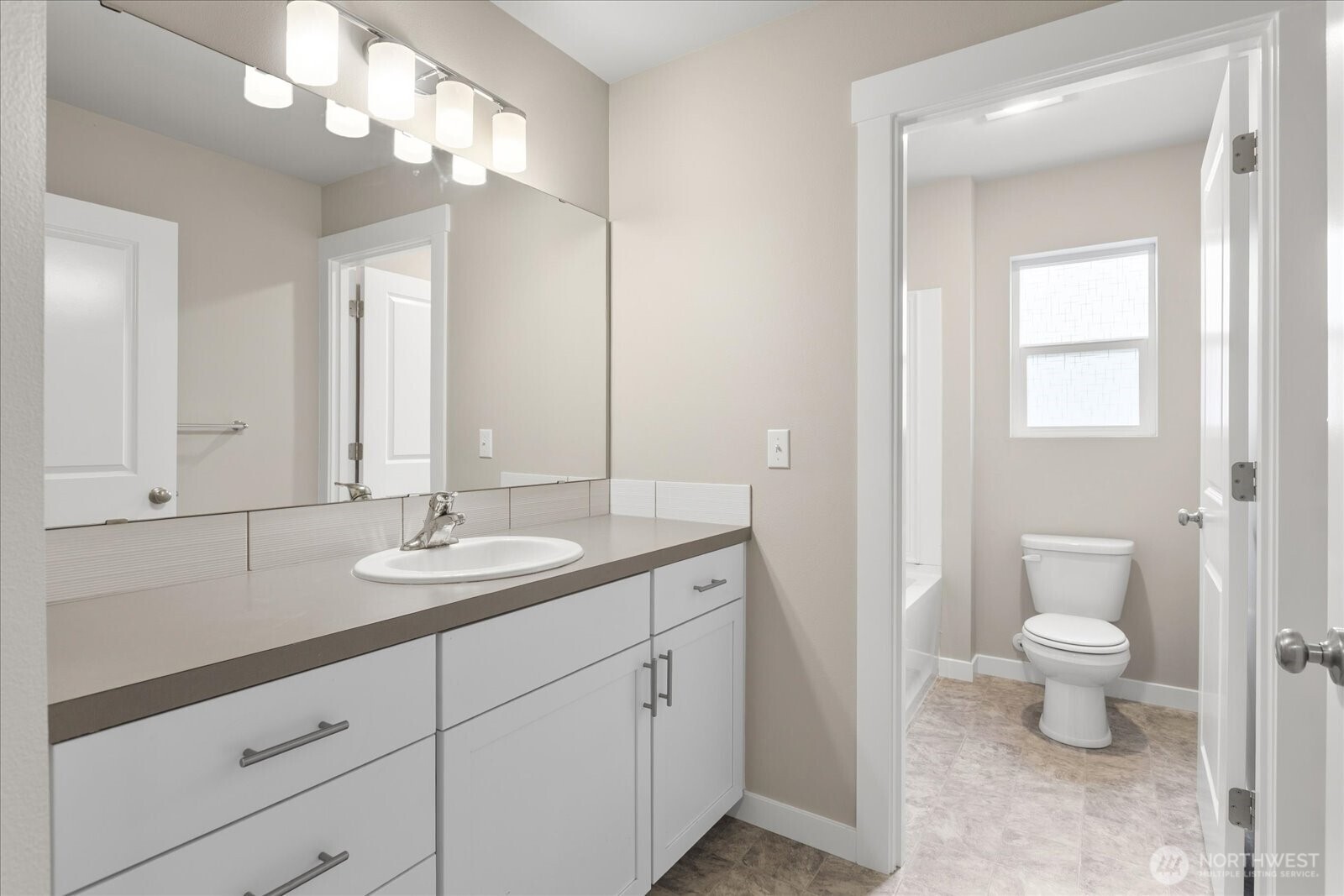 10510 35th Street Property Photo 23