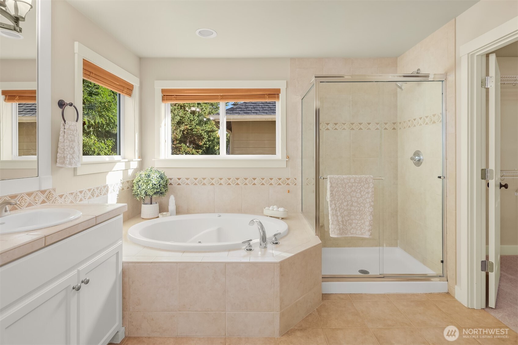 8642 Ne 123rd Place Property Photo 22