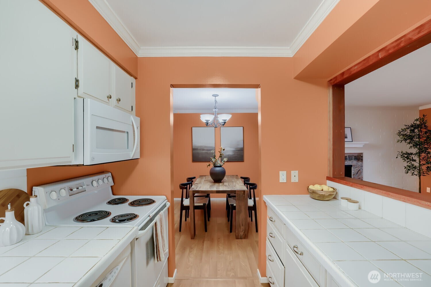 550 Elm Way 206 Property Photo 8