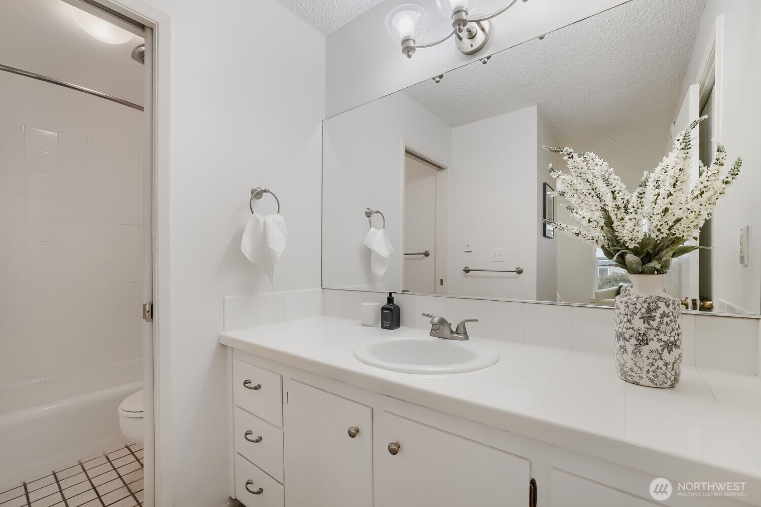 550 Elm Way 206 Property Photo 14