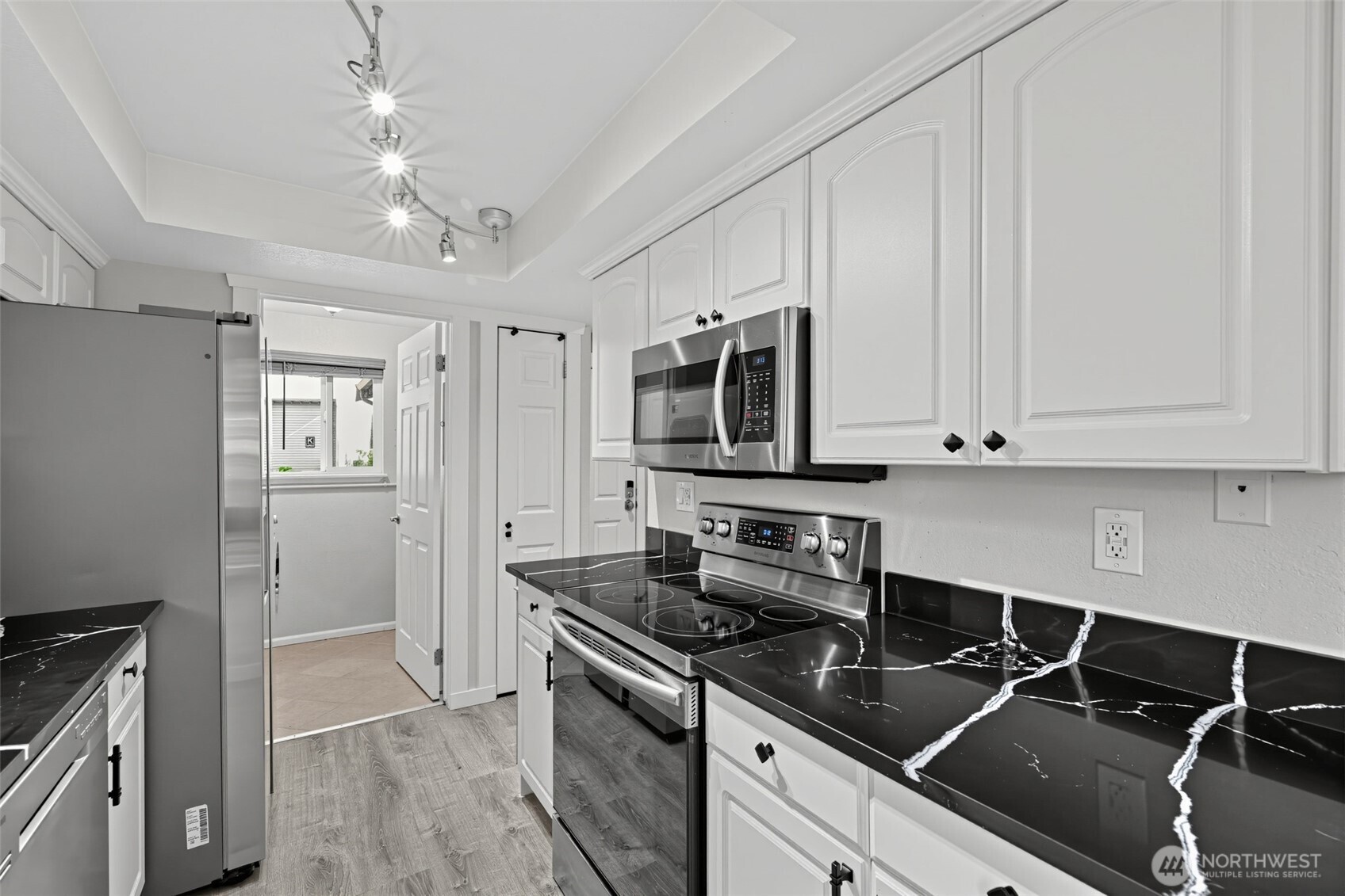10014 Ne 122nd Street D Property Photo 5