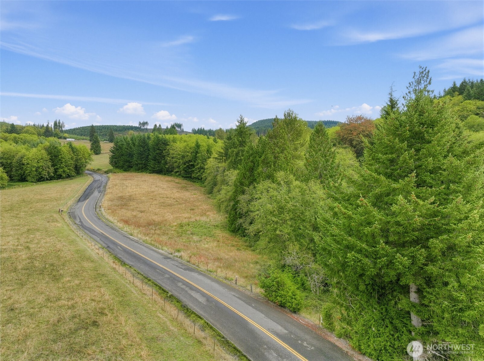 330 Kjesbu Road Property Photo 4