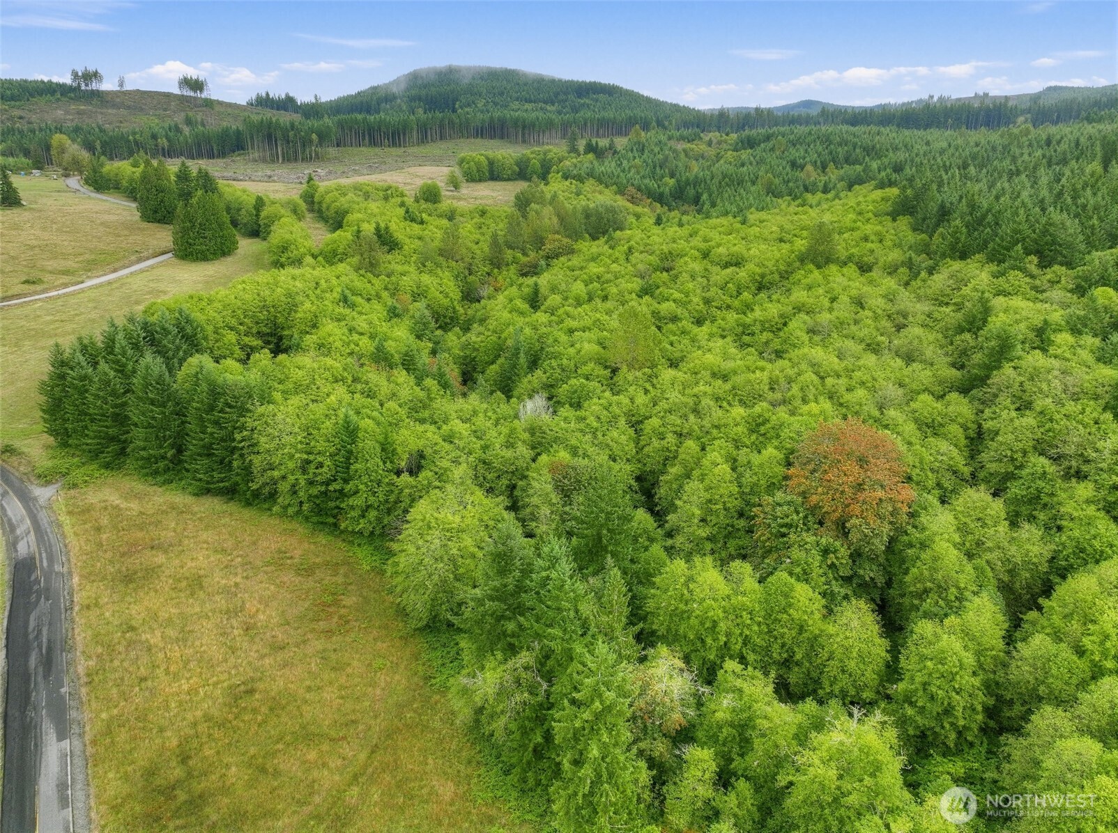 330 Kjesbu Road Property Photo 15