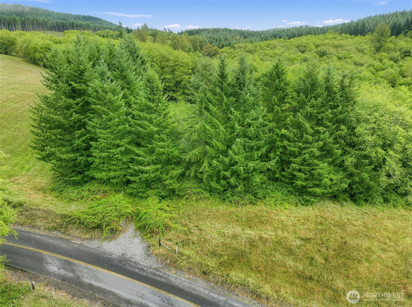 330 Kjesbu Road Property Photo 17