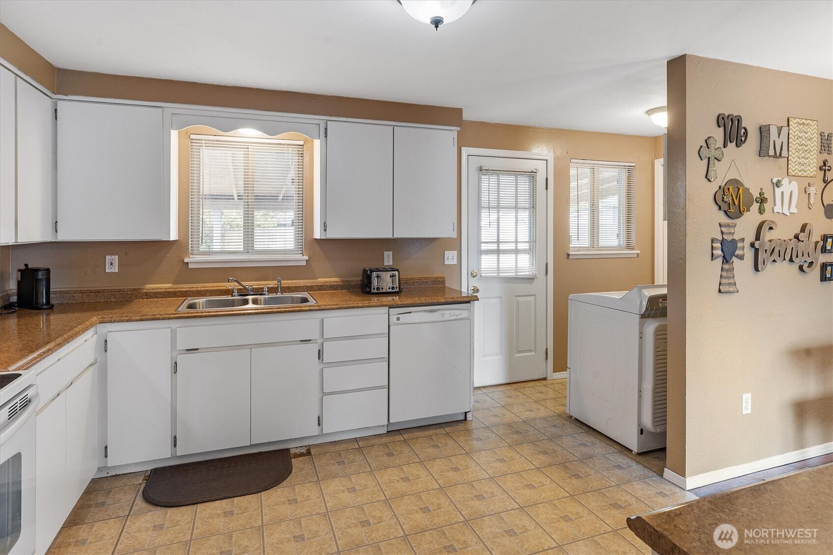 1731 117th Street Property Photo 10