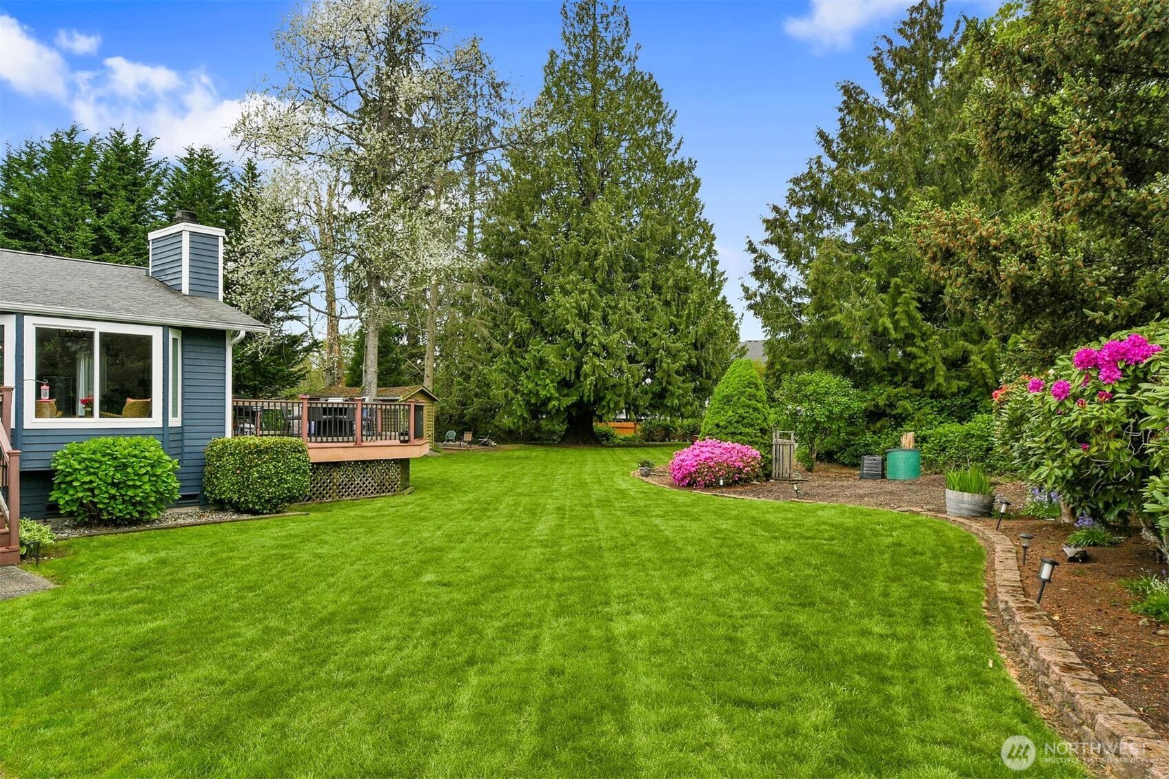 16226 2nd Place Property Photo 25