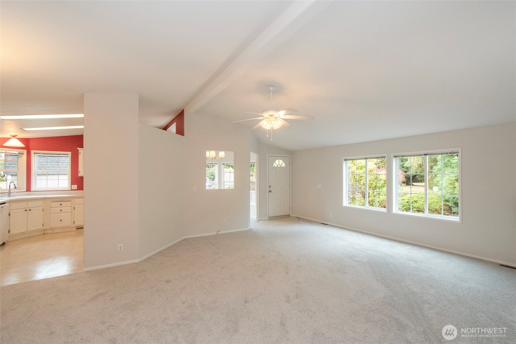 251 Heather Circle Property Photo 6