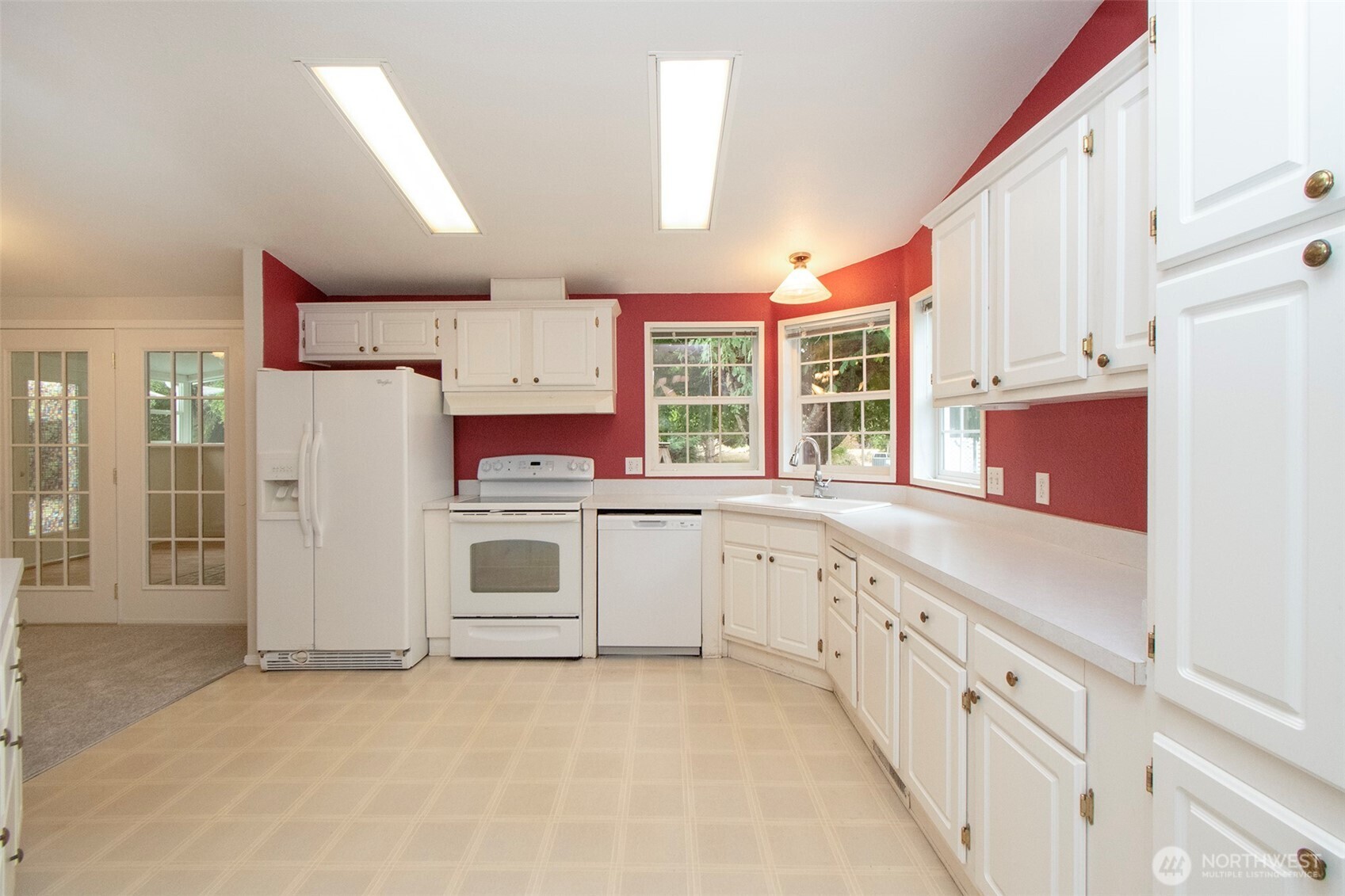 251 Heather Circle Property Photo 8