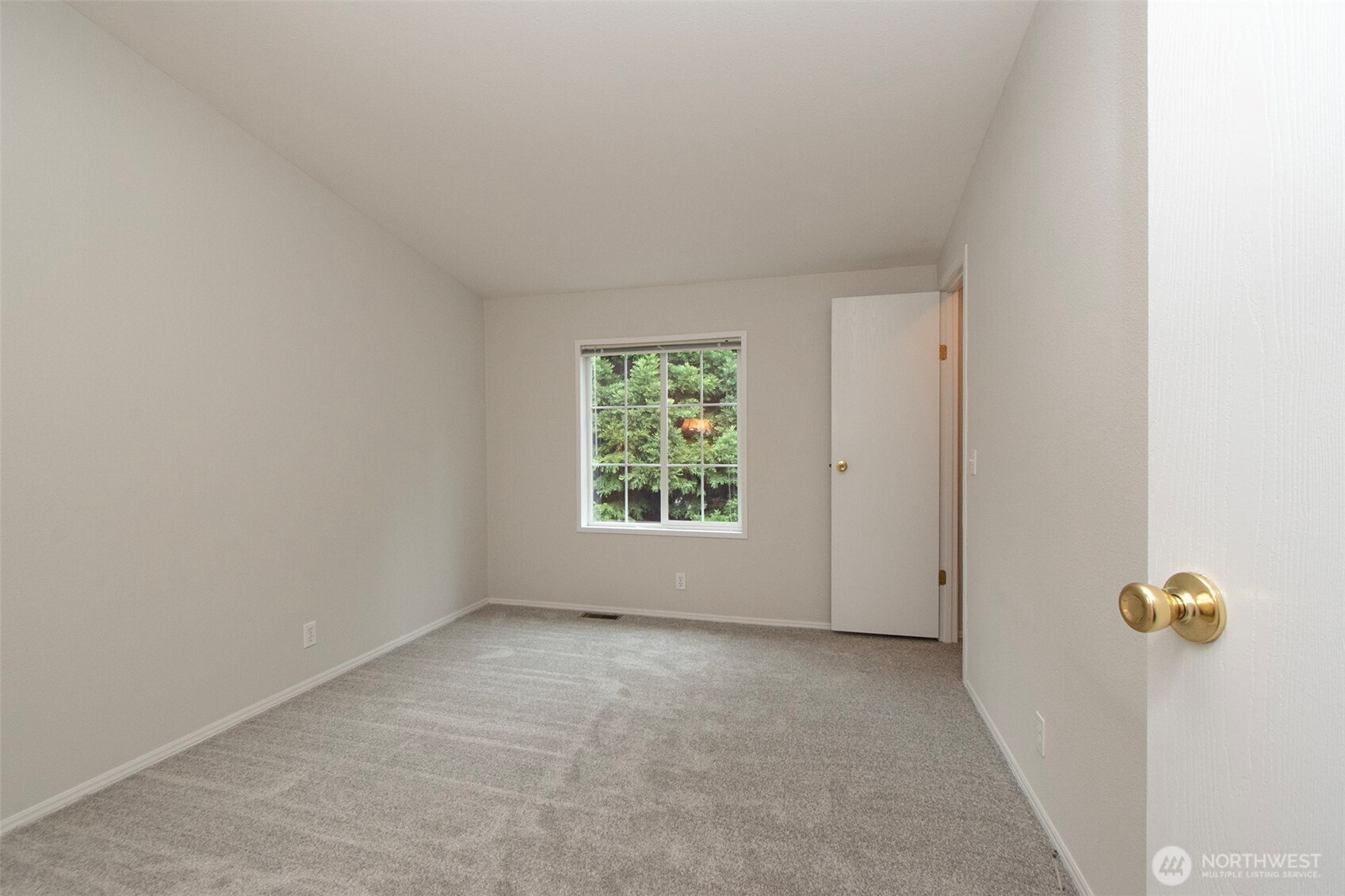 251 Heather Circle Property Photo 24