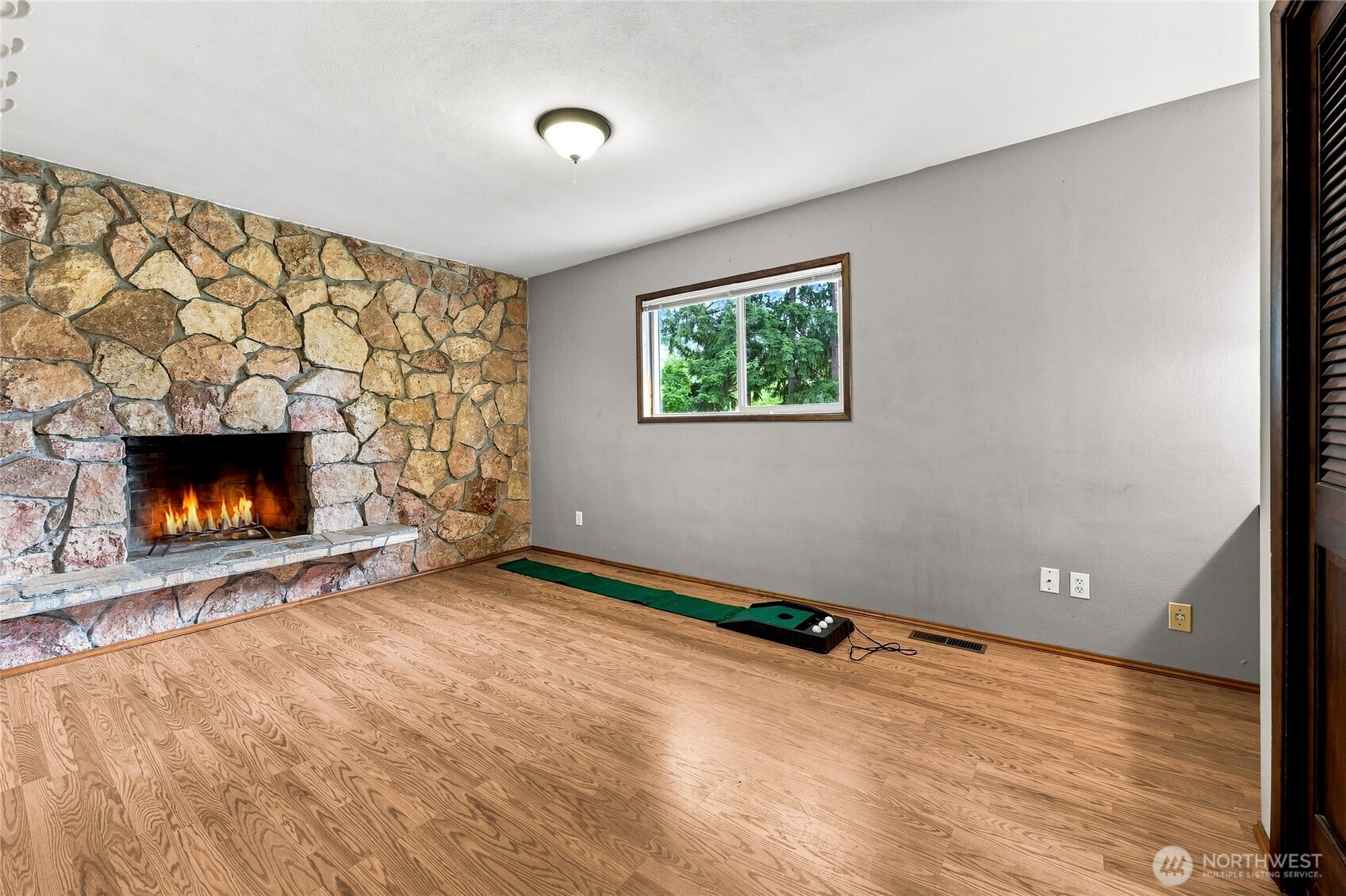 2917 Sawall Avenue Property Photo 14