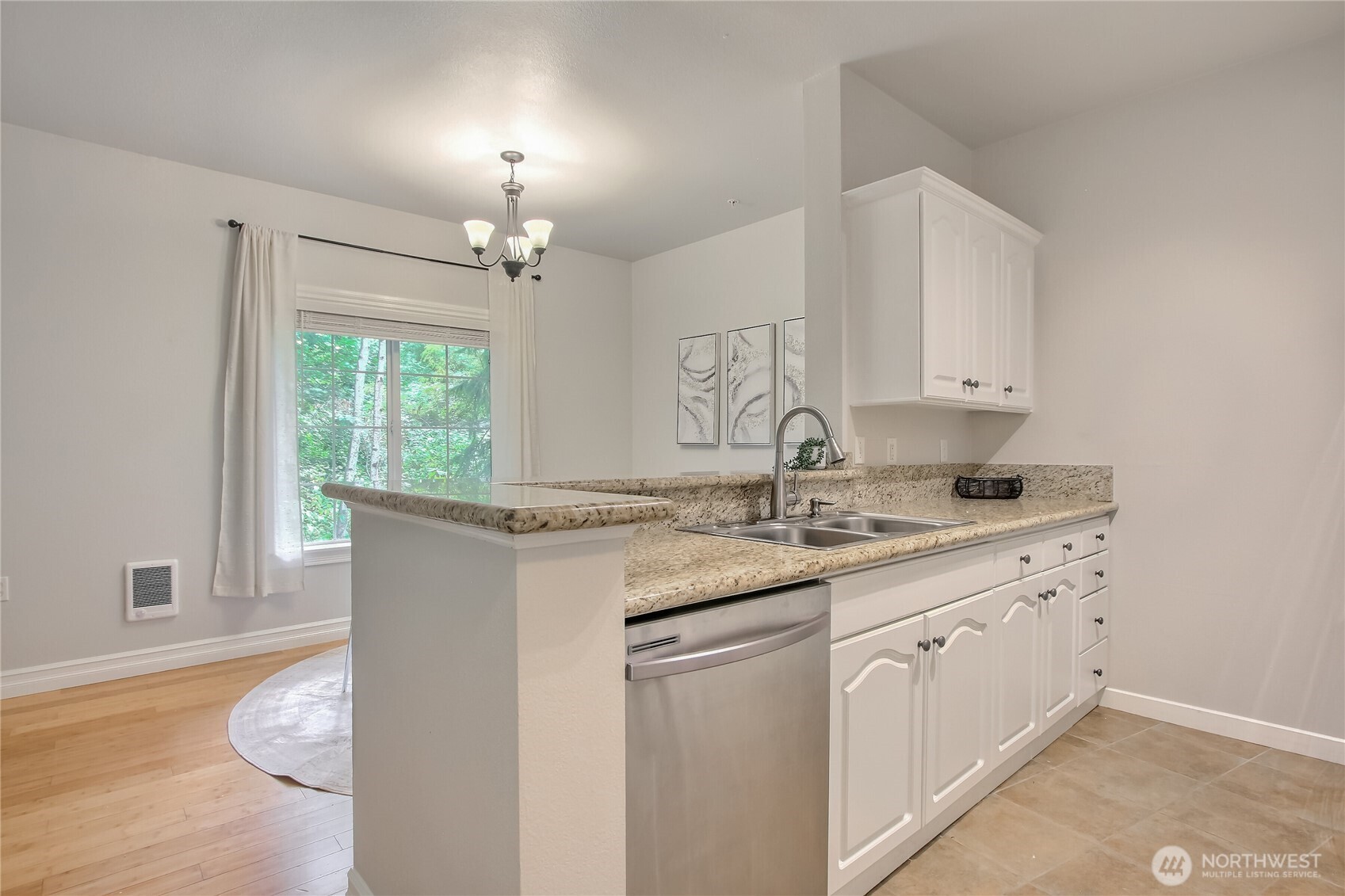 801 N N Rainier Avenue B309 Property Photo 10