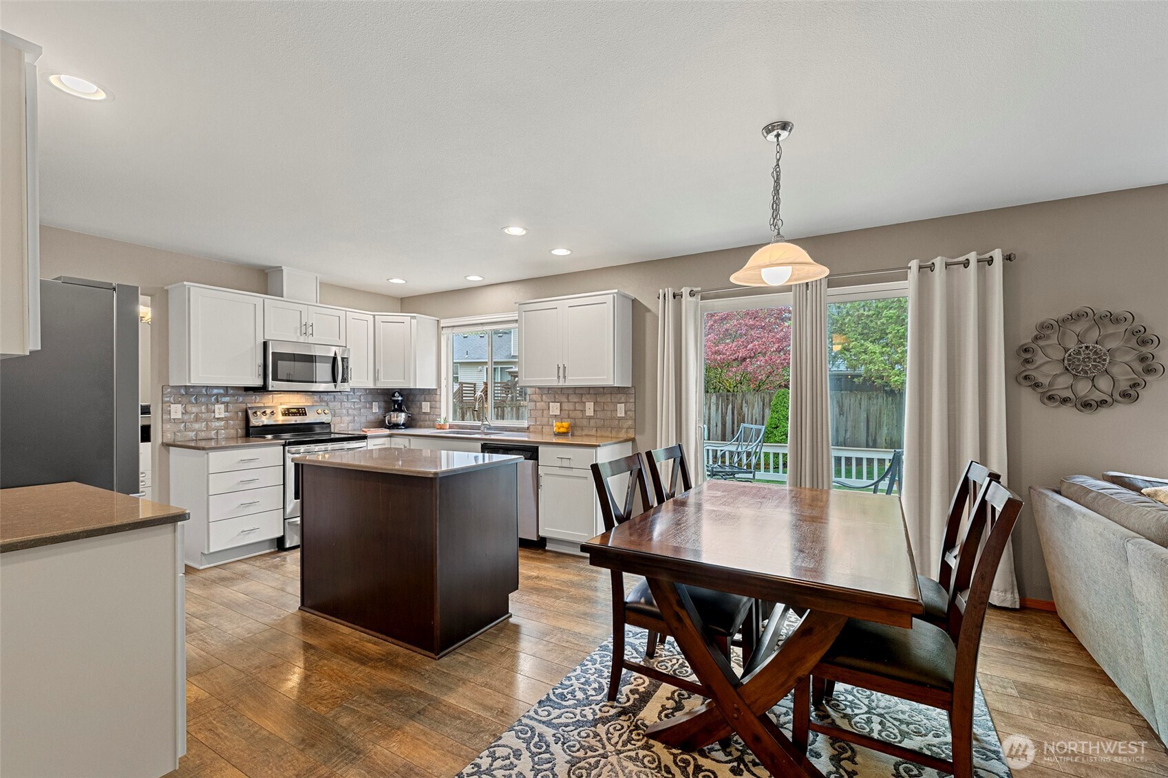 4613 149th Place Property Photo 4