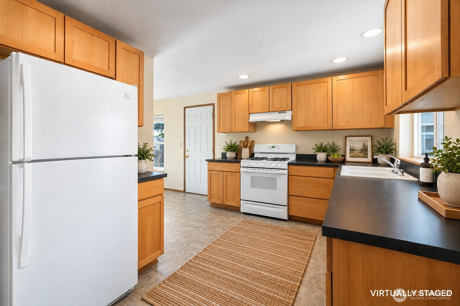 307 Solberg Street Property Photo 13