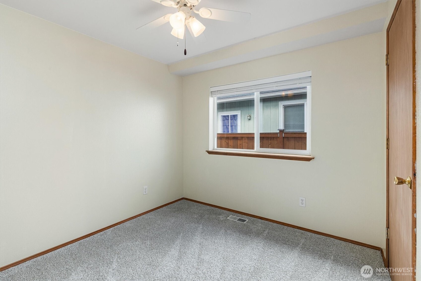 307 Solberg Street Property Photo 18