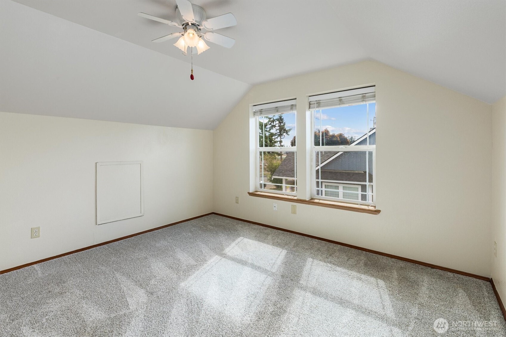 307 Solberg Street Property Photo 23