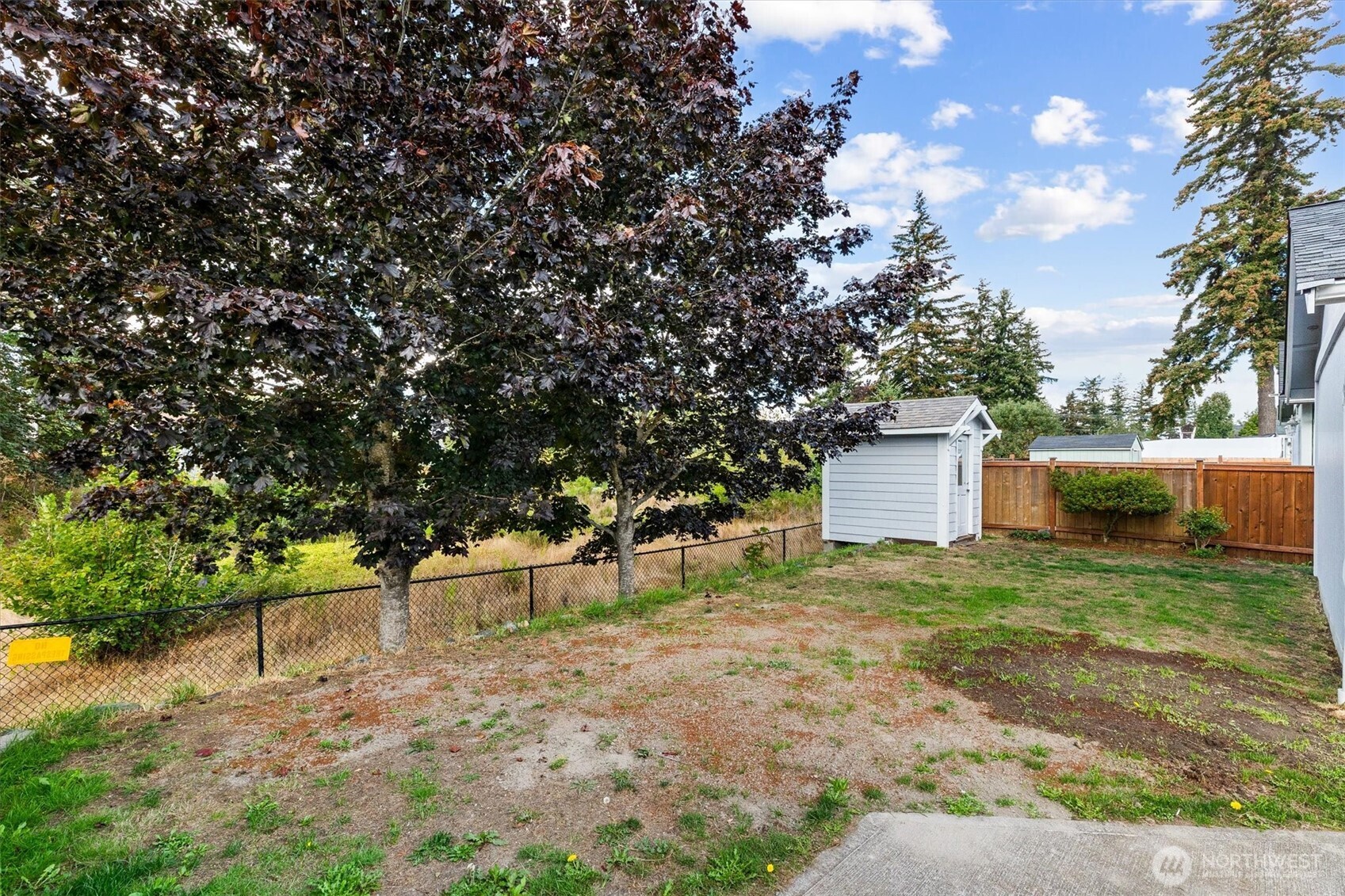 307 Solberg Street Property Photo 32