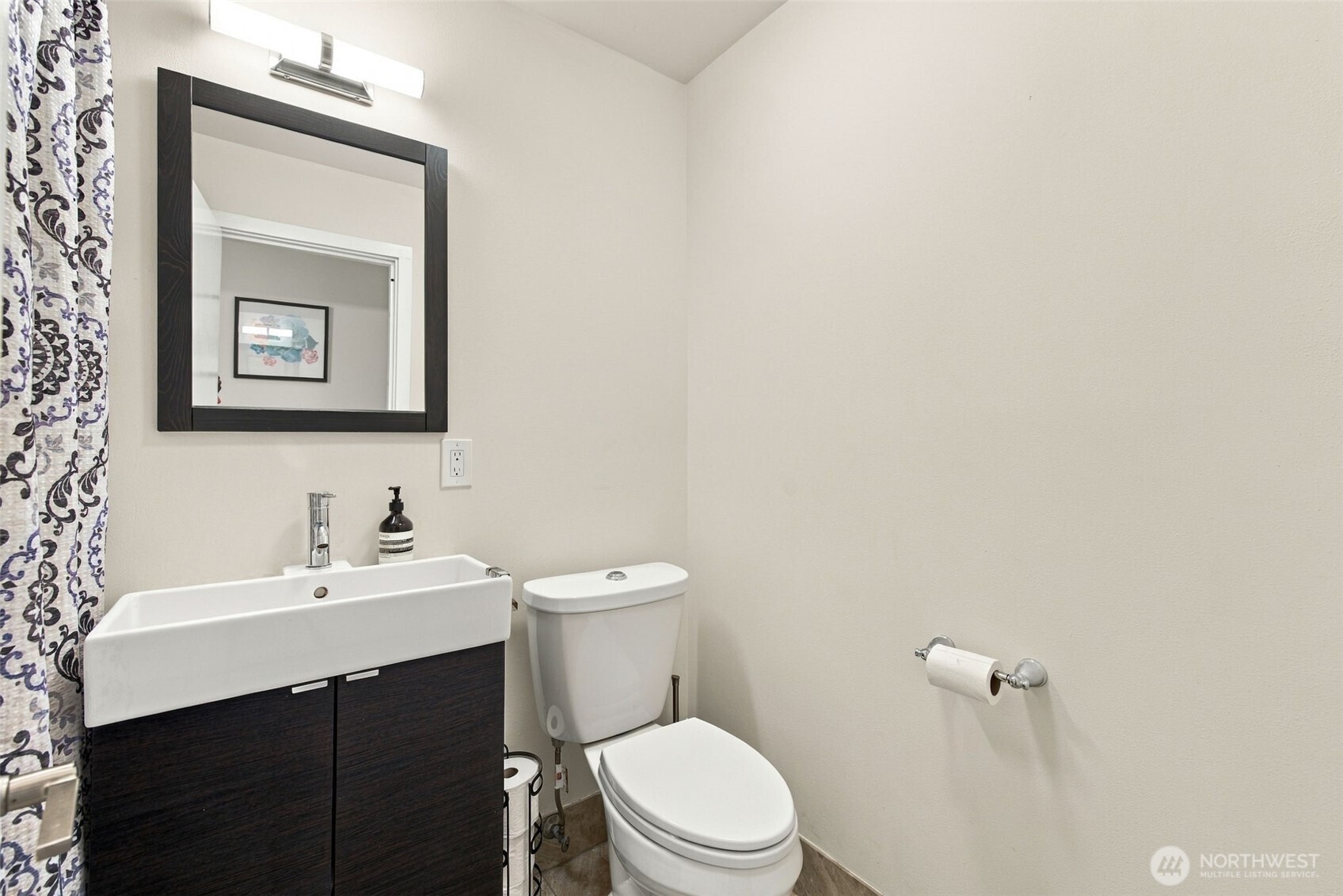 8644 Delridge B Property Photo 21