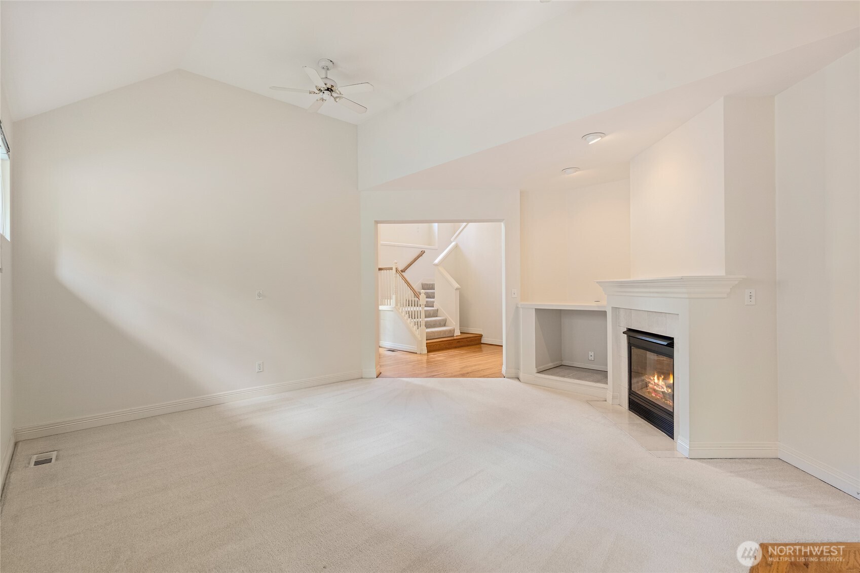 1728 164th Street Property Photo 3