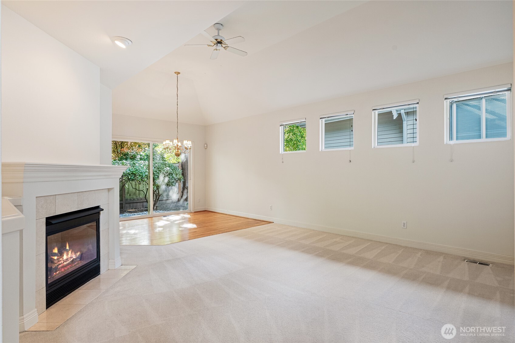 1728 164th Street Property Photo 4