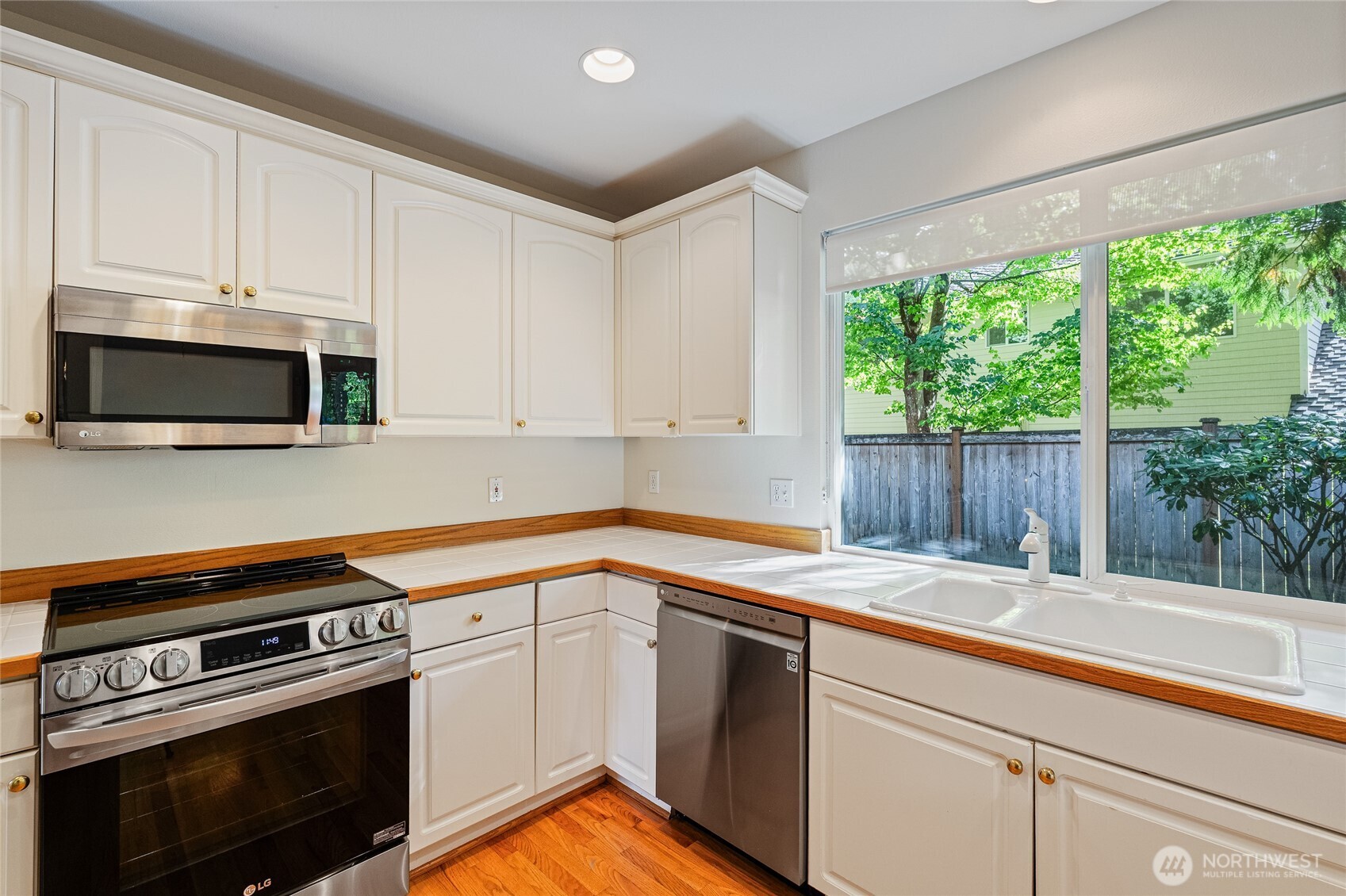 1728 164th Street Property Photo 8