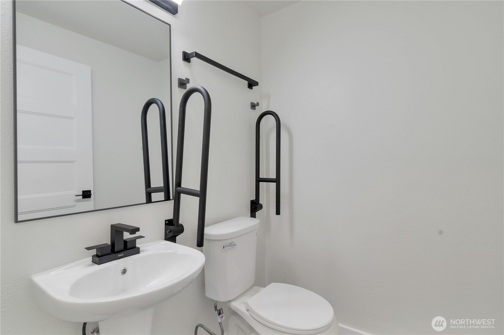 808 Sauk Mountain Drive Property Photo 31