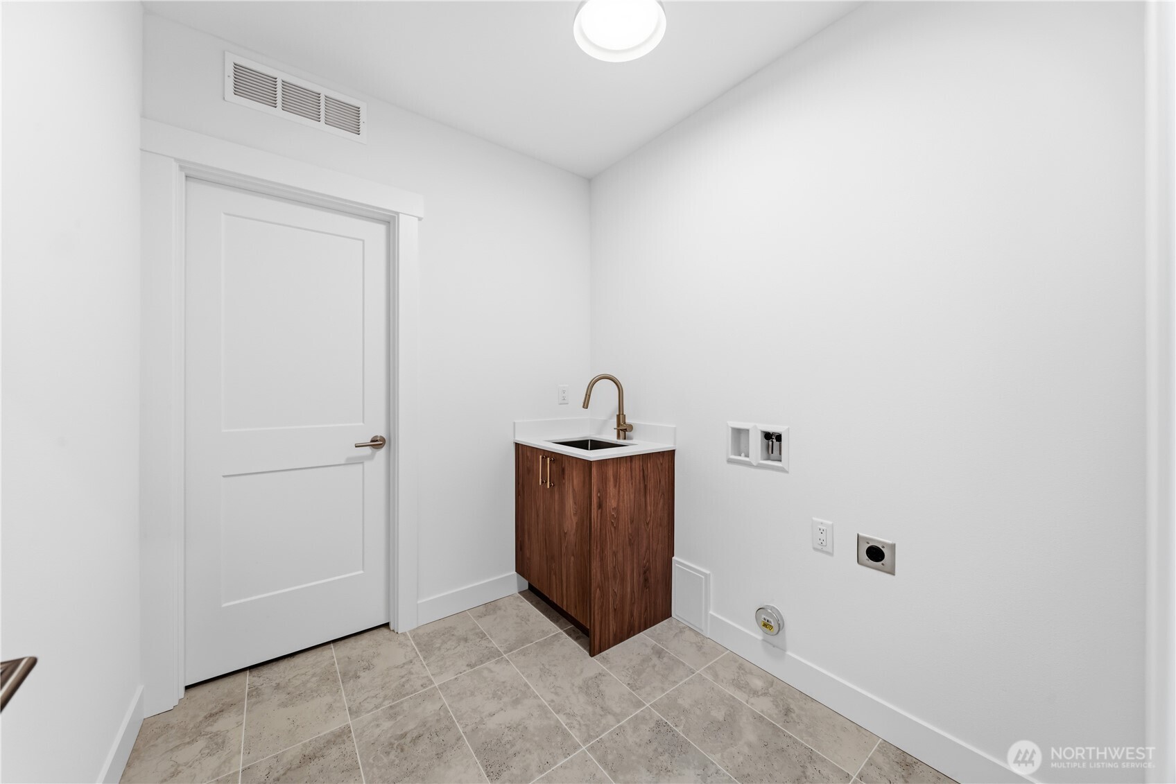 14342 Bagley Avenue Property Photo 34