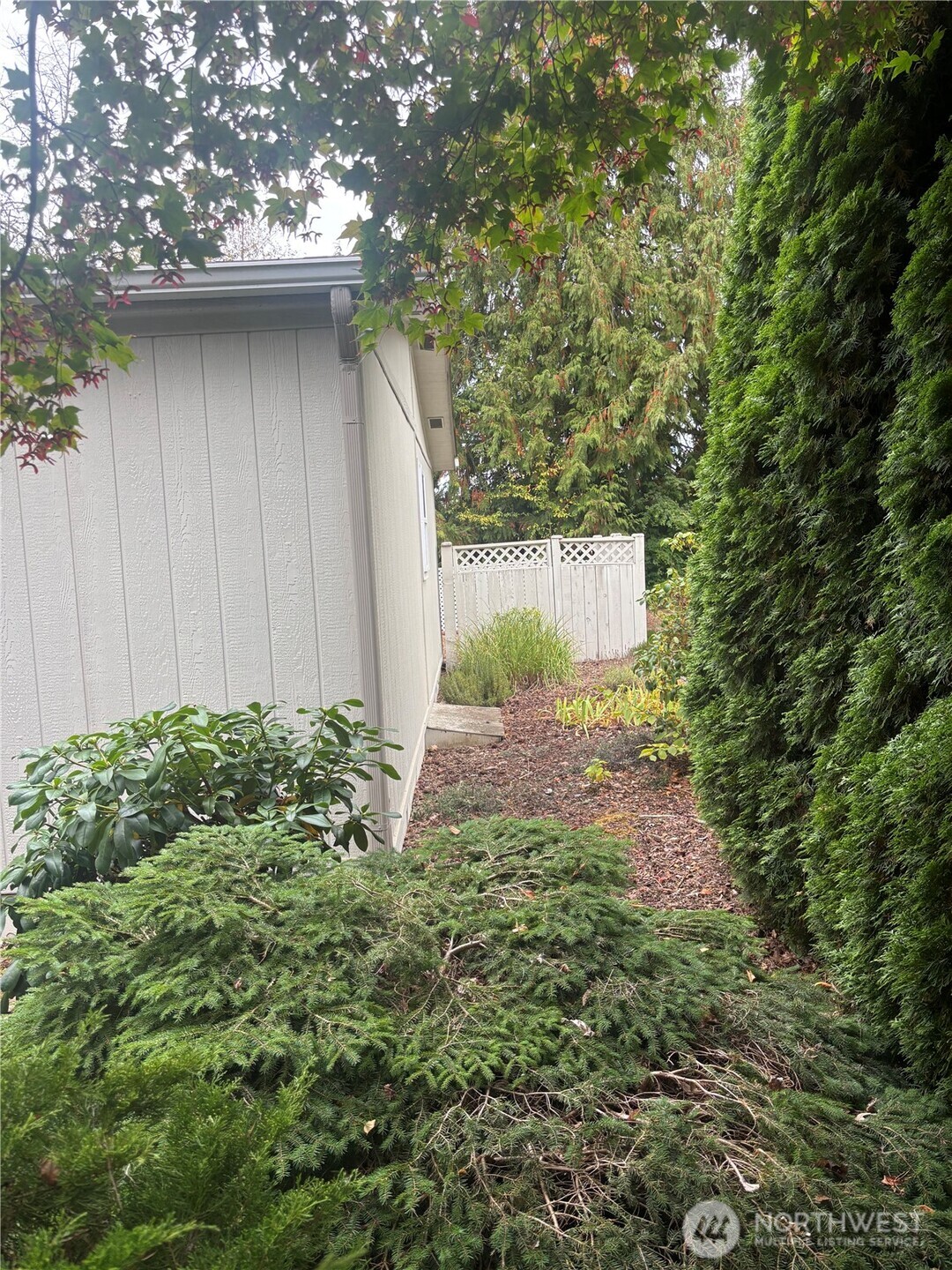 431 Parkwood Blvd Property Photo 5