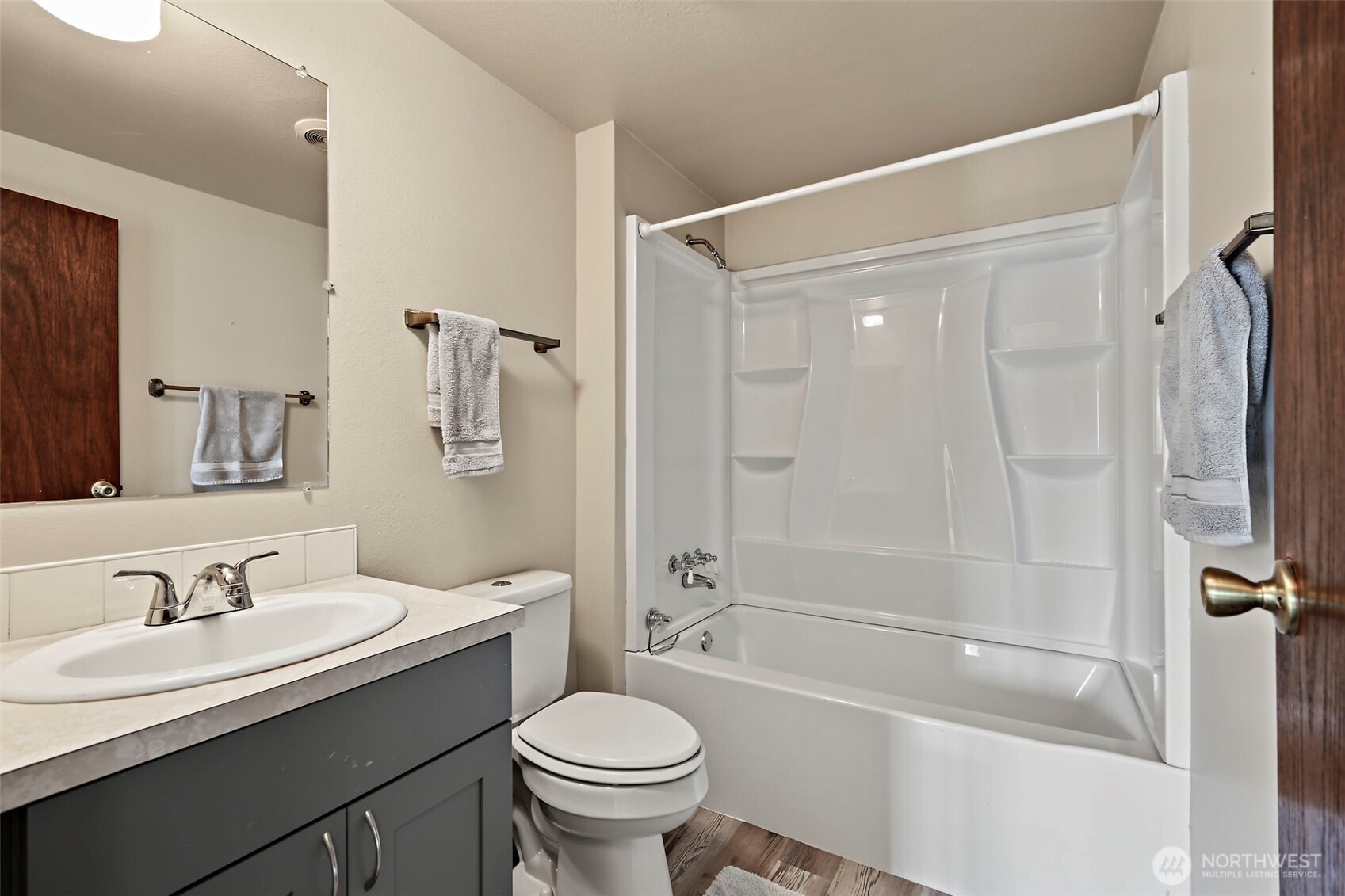 116 3rd Avenue Property Photo 13