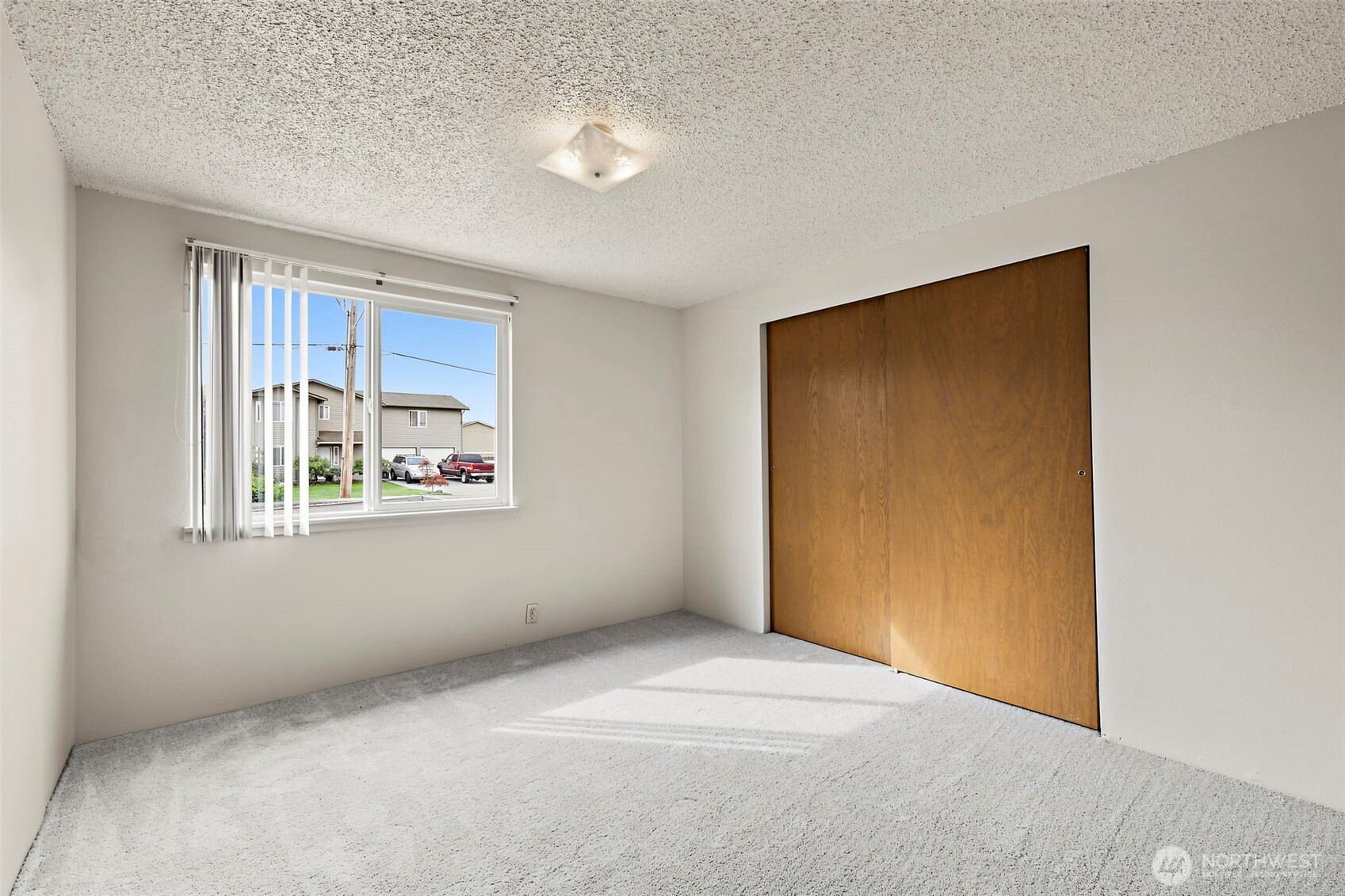 116 3rd Avenue Property Photo 17