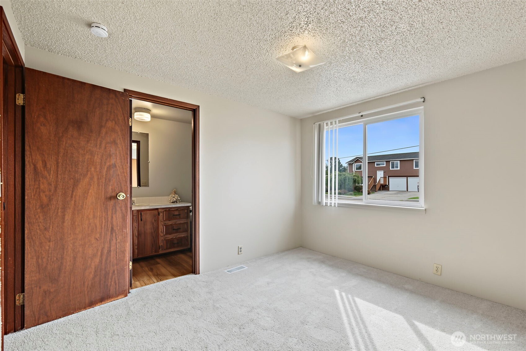116 3rd Avenue Property Photo 18