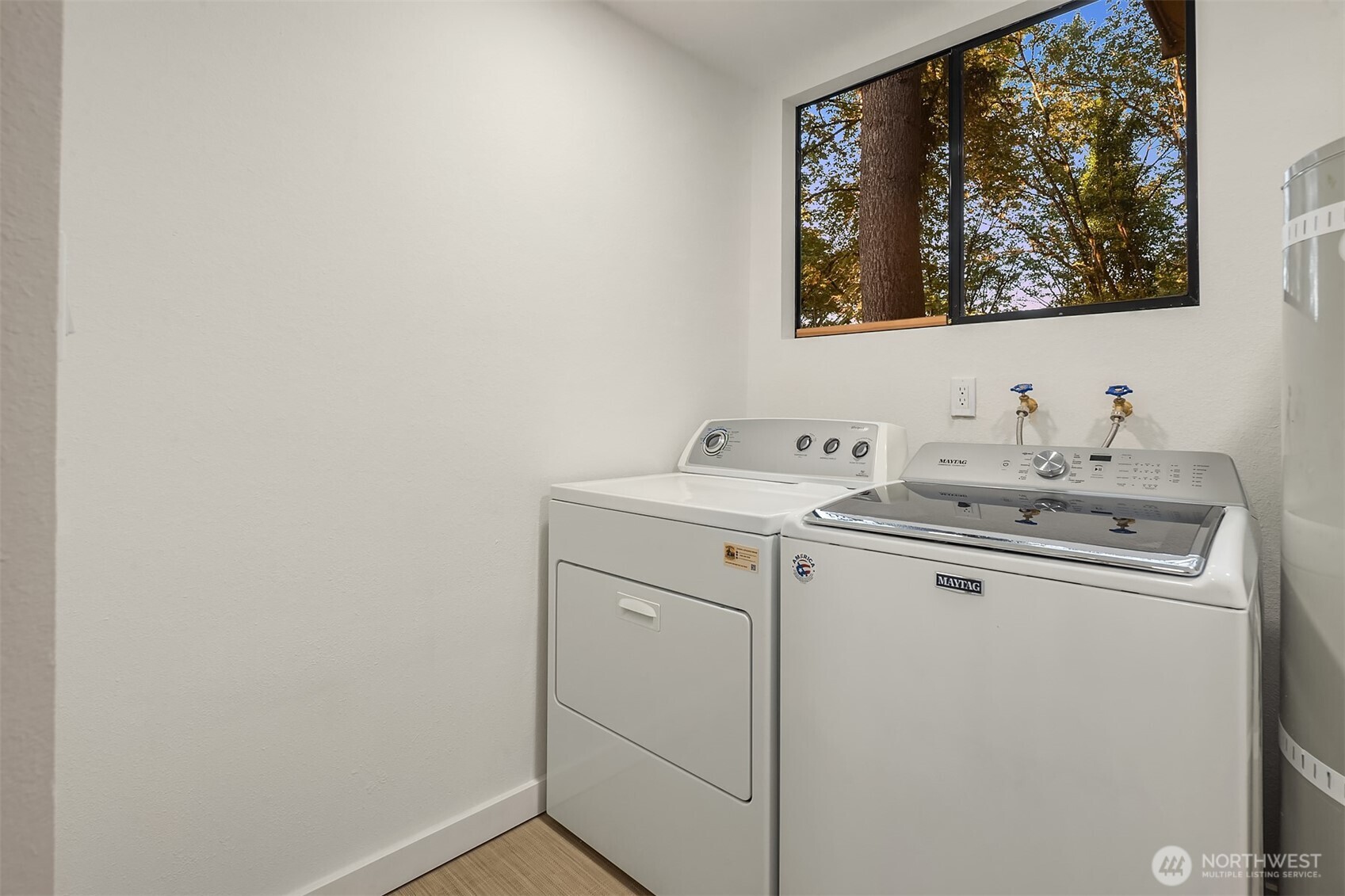 12112 Se 46th Pl Property Photo 18