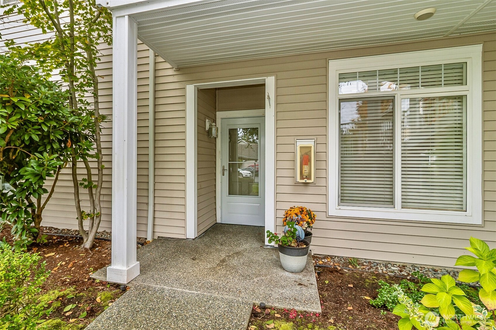 5400 Harbour Pointe Boulevard K102 Property Photo 2