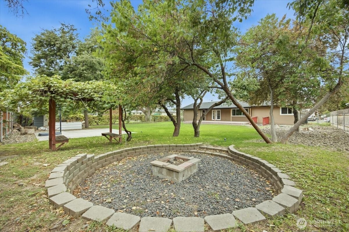 313 N Road 35 Property Photo 32